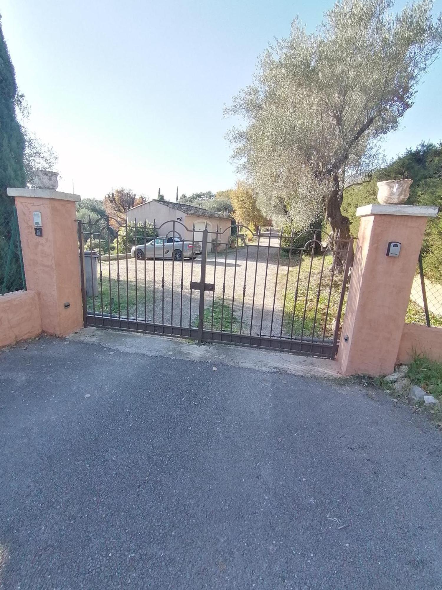 Au Milieu D Oliveraie De La Huppe * Tourrettes-sur-Loup